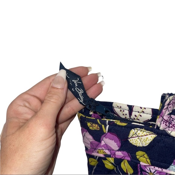 VERA BRADLEY Retired Floral Nightingale Mandy Tote - Picture 3 of 10